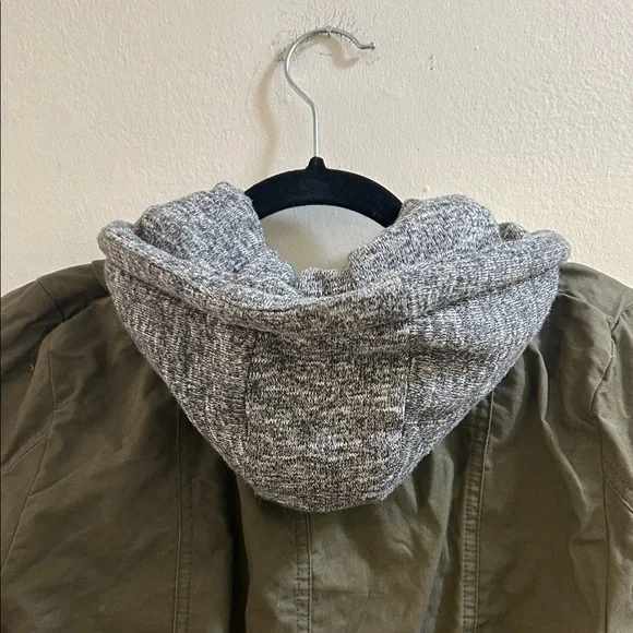 Olive Green Women's Jacket with Hood - Picture 7 of 8